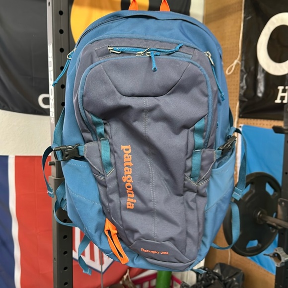 Patagonia Refugio 28L backpack blue/orange - Picture 1 of 9